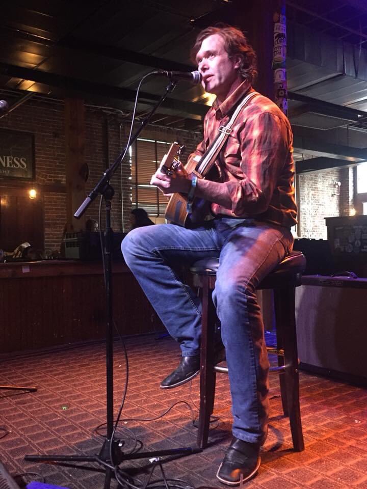 Rhythm & Blooms was always a fun time… @carolinespence_ @doriFreeman @hayescarll @CorbLund at @KnoxBarleys in 2018.