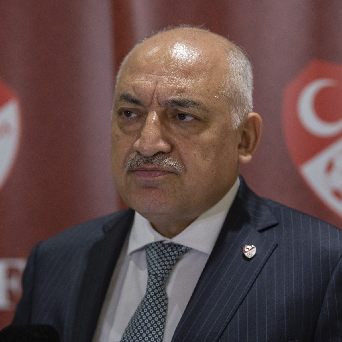 ➡️ Mehmet Büyükekşi, 18 Temmuz'daki TFF Seçimli Genel Kurulu'nda aday olmayacak. 🔗 (@gokmenozcan)