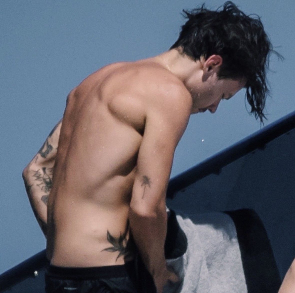 harryskiwiis's tweet image. jesus christ