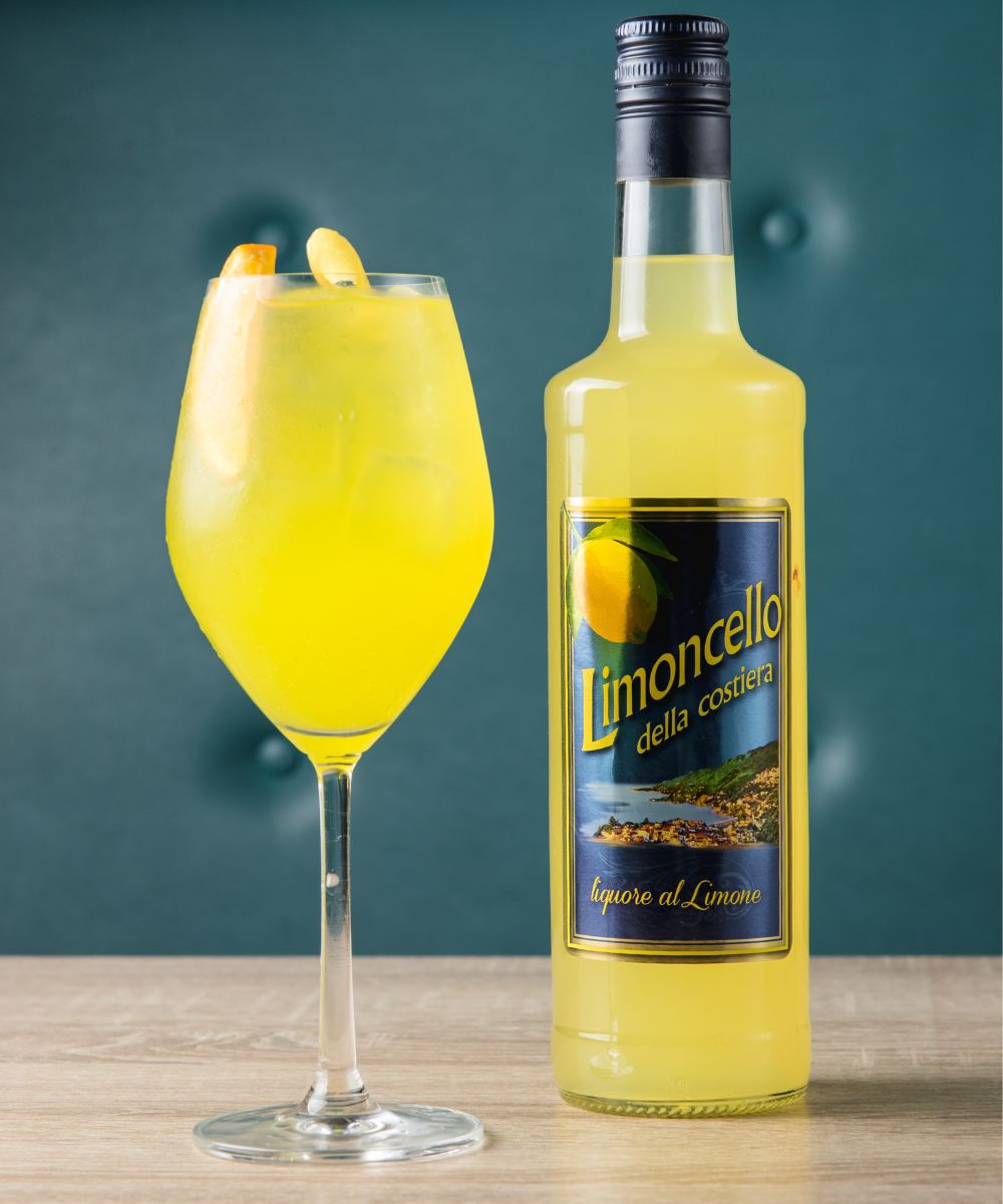 Is there a better drink for summer than delicious Limoncello? Zesty, fresh and sweet, we love using this in some of our favourite summer cocktails! #limoncello #lemoncello #lemon #lemoncocktail #cocktails #italiandrinks