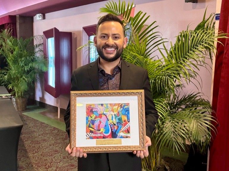 Congratulations to Joseph Quiñones, Senior VP of External Affairs at <a href="/FrostScience/">Frost Science</a>, for being honored as the Arts Marketer of the Year during the 2024 Serving the Arts Awards presented by the Arts and Business Council of Miami and <a href="/MiamiDadeArts/">MDC Cultural Affairs</a>. miamidadearts.org/2024-serving-a…