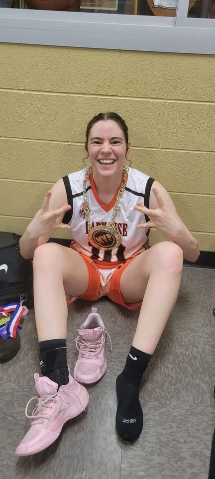 keatonolsonfine's tweet photo. Had a great day of basketball yesterday. My team and I went 3-0 for the day to secure 1st place. 🥇 Also earned my team’s MVP for the weekend. 💪🏻 Excited to get back at it next weekend down in Rock Hill, SC. https://t.co/HwDP4Lm4eD