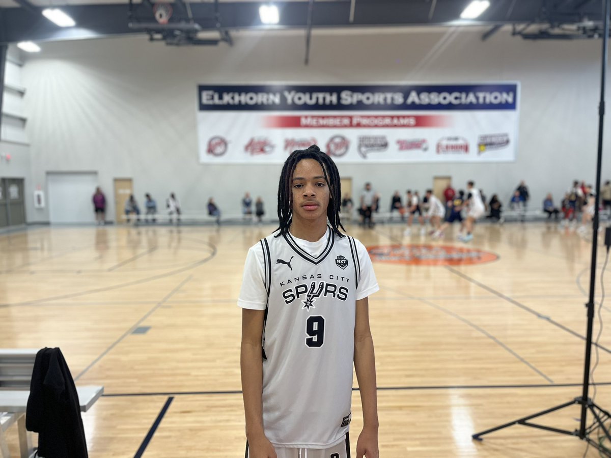 2027 G Da’Quan Hicks is a lengthy guard who disrupts passing lanes with his long arms. He is smooth offensively with a nice mid-range pull up game. 

<a href="/PRO16League/">PRO16/NXTPRO League</a> <a href="/KCSPURSBBALL/">KC SPURS BASKETBALL</a>