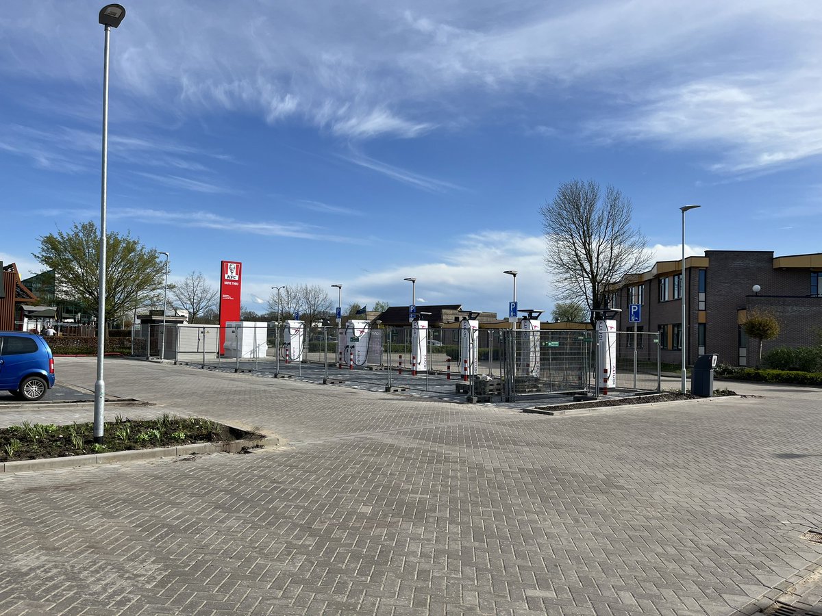 s9538798's tweet photo. Excellent, another @ionity_unoff to be added in the northern province of our country #Steenwijk #Netherlands #MustangEV https://t.co/GQ8VowlmJQ