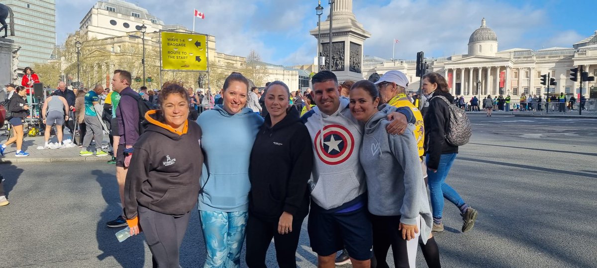 TEAM REILLY complete @londonlandmarkshalf More info and photos next week! Please donate: justgiving.com/fundraising/se… Thank you for your generosity! #superhero #HastaLaVictoriaSiempre #TEAMREILLY
