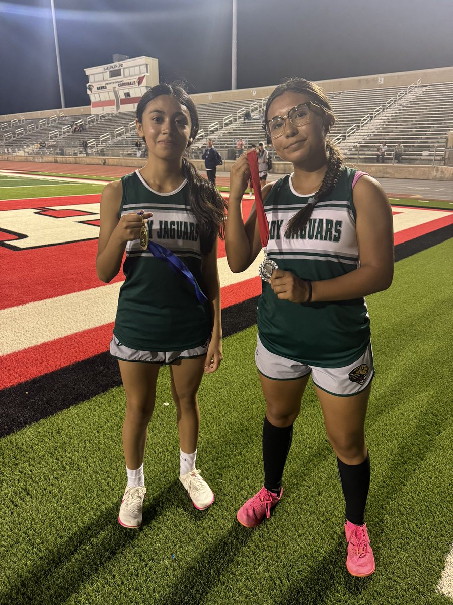 ClaudiaGMS33's tweet photo. Second track meet in the books! 🔥🔥🔥
@GMSAS_Jaguars @PequenoMichele @HCISD_Athletics https://t.co/o5J8XaCntC