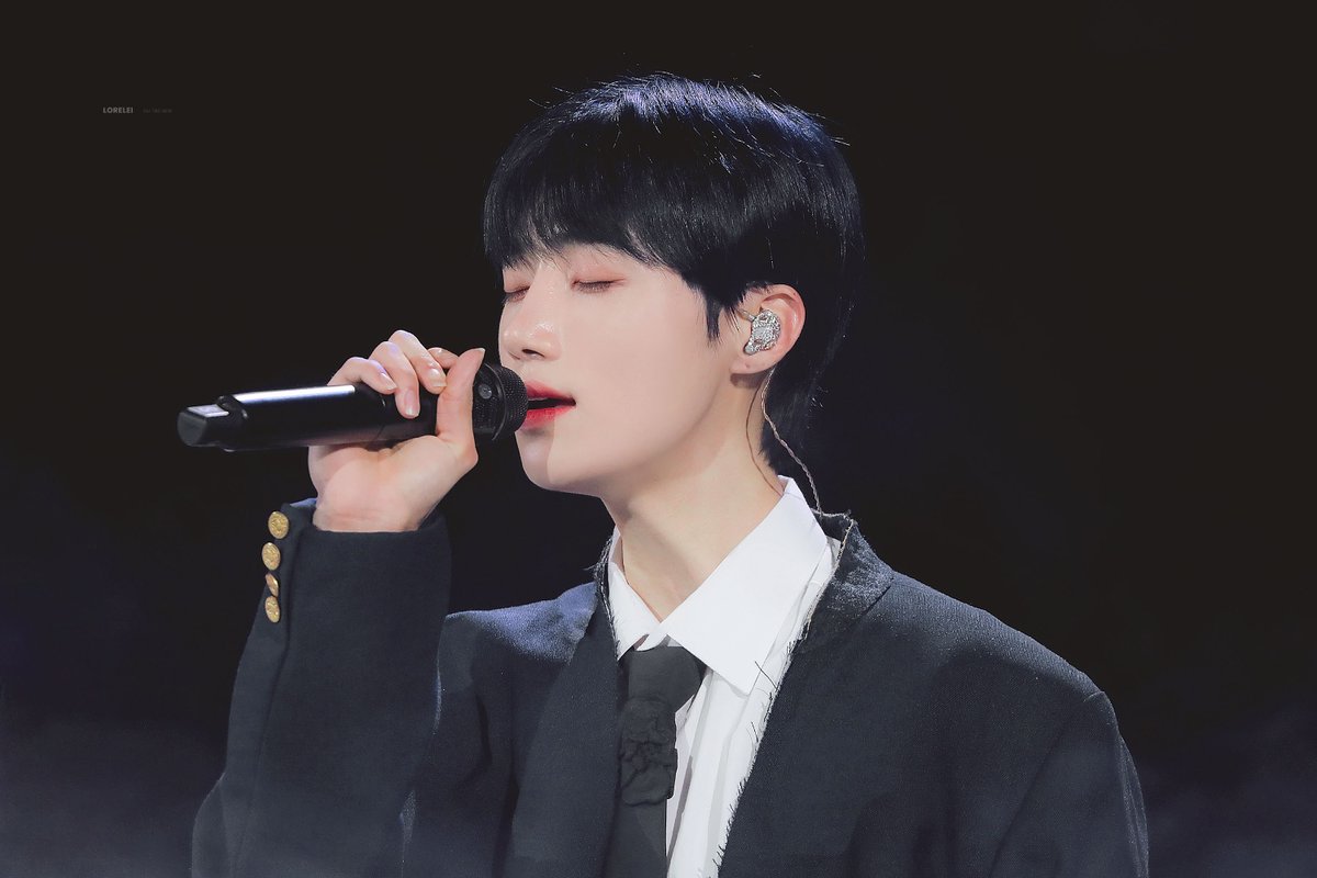 LORELEI_new's tweet photo. 230408 #최찬희 #뉴 #더보이즈 #NEW #THEBOYZ 영원한 나의 소년 https://t.co/V0sYmgPm4s