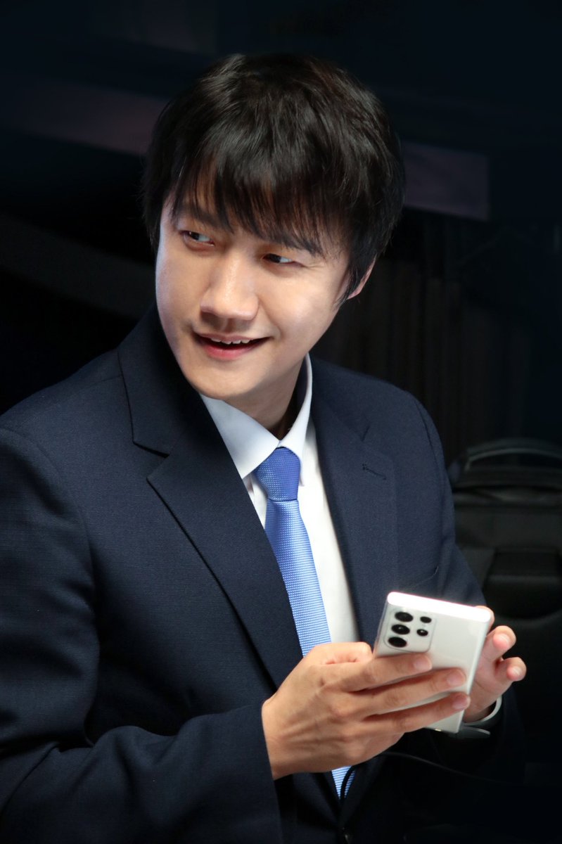 안녕하세요. 
6월 8일 귀족테란 김정민(해변킴)님의 생일을 맞아 총알을 모으게 됐습니다! 작년 9월 임을 시작으로 많은 올드게이머들의 생카,드랍이 진행되면서 꼭 24년이 되면 킴드랍을 가야겠다고 마음을 먹었는데 드디어 그 날이 왔네요 ㅎㅎ 관심있으신분들은 함께 참여해주시면 감사하겠습니다:)