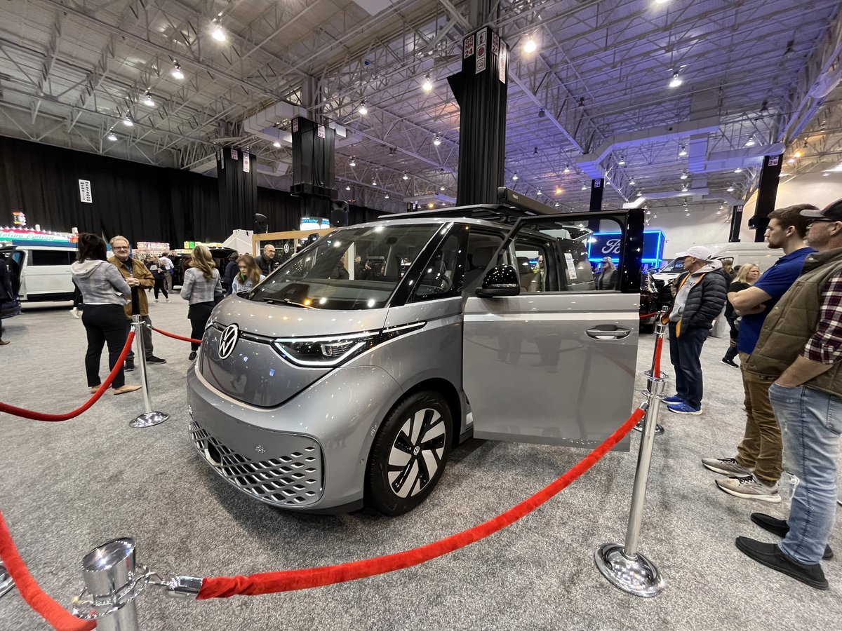 evannex_com's tweet image. VW ID Buzz 🚌:  Hit 👍 or a Flop 👎?

#EV #IDBuzz #VWElectric #zeroemission  #VW #ID4 #Volkswagen #dasauto #eletrification #Classic #batterylife