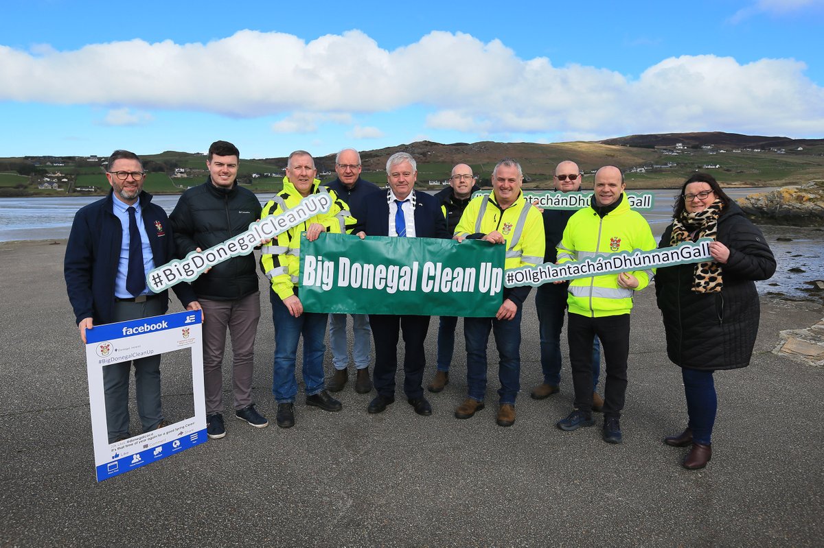 Donegal County Council supports groups of any size intending to carry out a clean up by providing bags, gloves and litter pickers If you are interested in organising a community clean-up visit donegalcoco.ie/services/envir… #Donegal #YourCouncil #KeepDonegalBeautiful