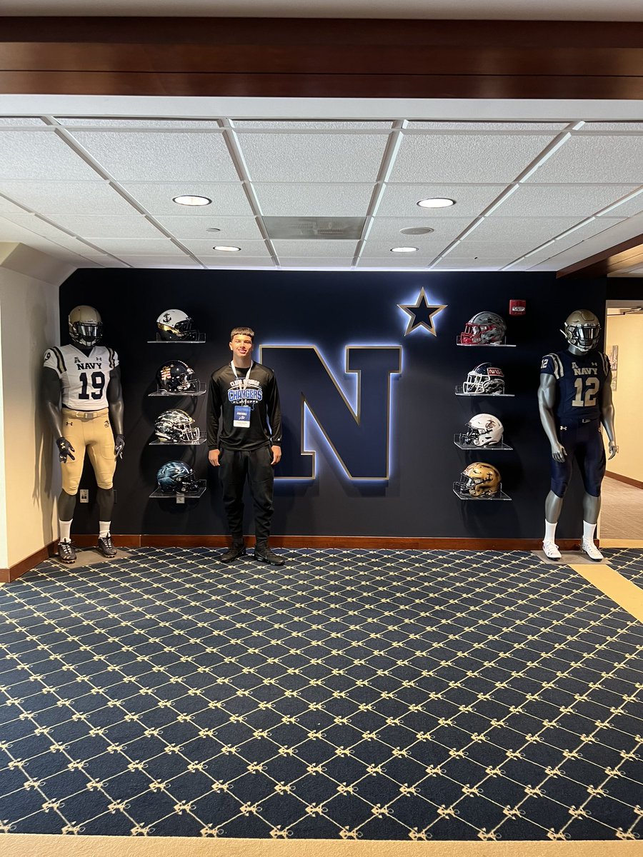 thank you @CoachCole828 for the junior day invite, it was great meeting meeting the team and the coaching staff!! @NavyFB @3CP_Academy @CoachOBrantley @OL_CoachLeonard @coach_renfro @willmcbride_ @the_kevin_pool