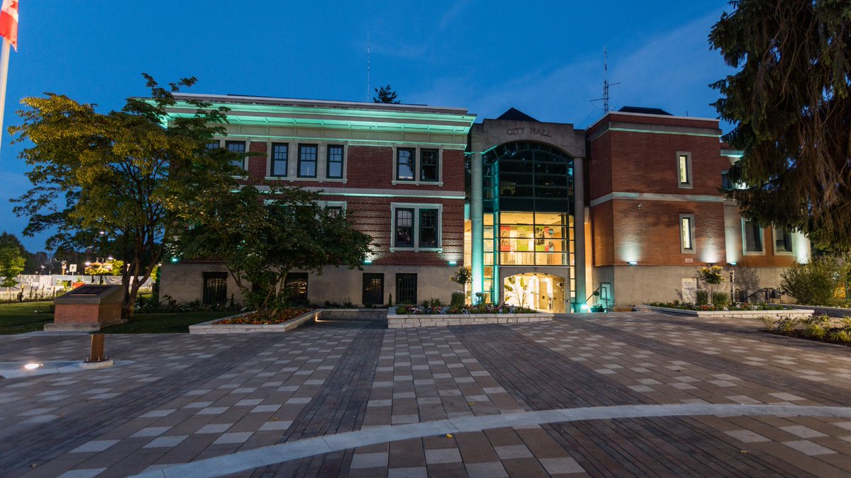 It’s Green Shirt Day! Green Shirt Day was created to honour the legacy of Logan Boulet & encourage others to talk about registering as organ donors. City Hall will light up 🟢 to remember the Humboldt Broncos Bus Tragedy and in honour of the Logan Boulet Effect. #PortCoquitlam