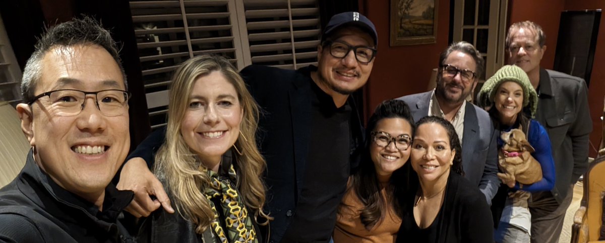 What do you get when you put together scientists, techies, investors, entrepreneurs, creatives, innovators, writers, and founders in a room? 

An alchemy of amazing dinner conversations, new perspectives, kindred intellectual sparring, debate, and shared threads on #AI #AR #VR