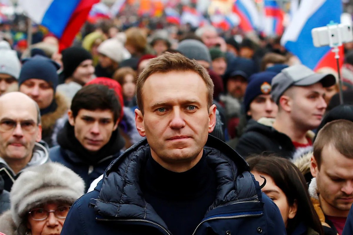 🚨 BIG NEWS 🚨 This year, the late Alexei Navalny and his wife Yulia are getting the 'Freedom Prize of the Media' from a top German group. Julia Navalnaya will collect the award in person. 🏆

 #Navalny #FreedomPrize #DemocracyAward #AlexeiNavalny #Russia
