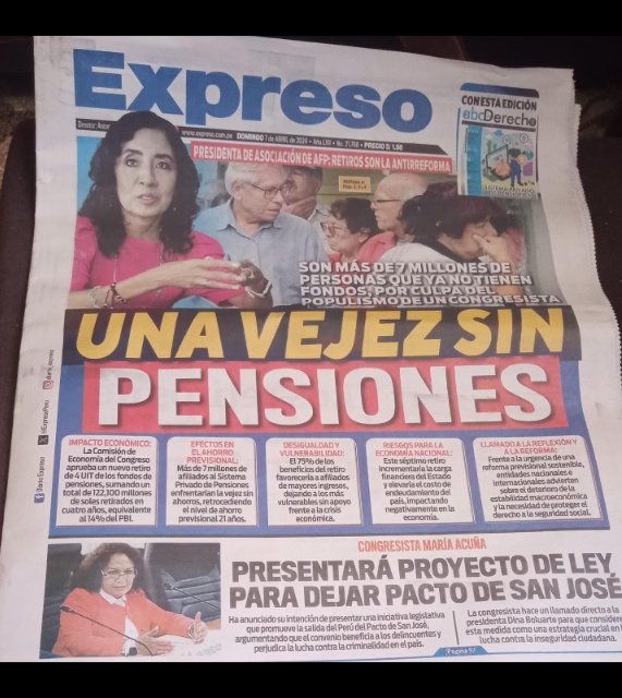 AnaeaEx's tweet photo. Huele a desesperación.🥱
Sres @AAFPOficial cambien de voceros porque éstos no son nada creativos, sus publicaciones sólo causan que los afiliados exijamos con más fuerza y los no afiliados nos apoyen.
@congresoperu ya apure el #Pleno no vaya a ser que fuguen con nuestro 💸 https://t.co/Mdd9LmDAYM