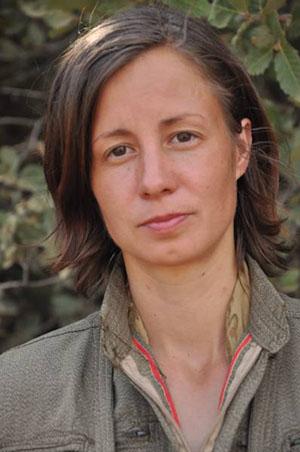 Heute ist der 5. Todestag von Sarah Handelmann. Sie nannte sich später Sara Dorşîn und wählte ein Leben, was für sie ihren Werten einen Ausdruck geben konnte - sie wurde Guerilla der PAJK. Am 7.April 2019 wurde sie von der türkischen Armee ermordet. Wir führen ihren Weg weiter.