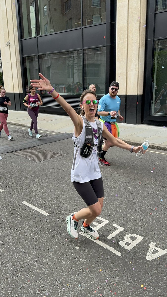 Congrats to all of todays @croydonhealth runners running for @HereForCroydon @LLHalf congrats to @Victori69854024 and Wioleta on their amazing finish times! 🥳🎉