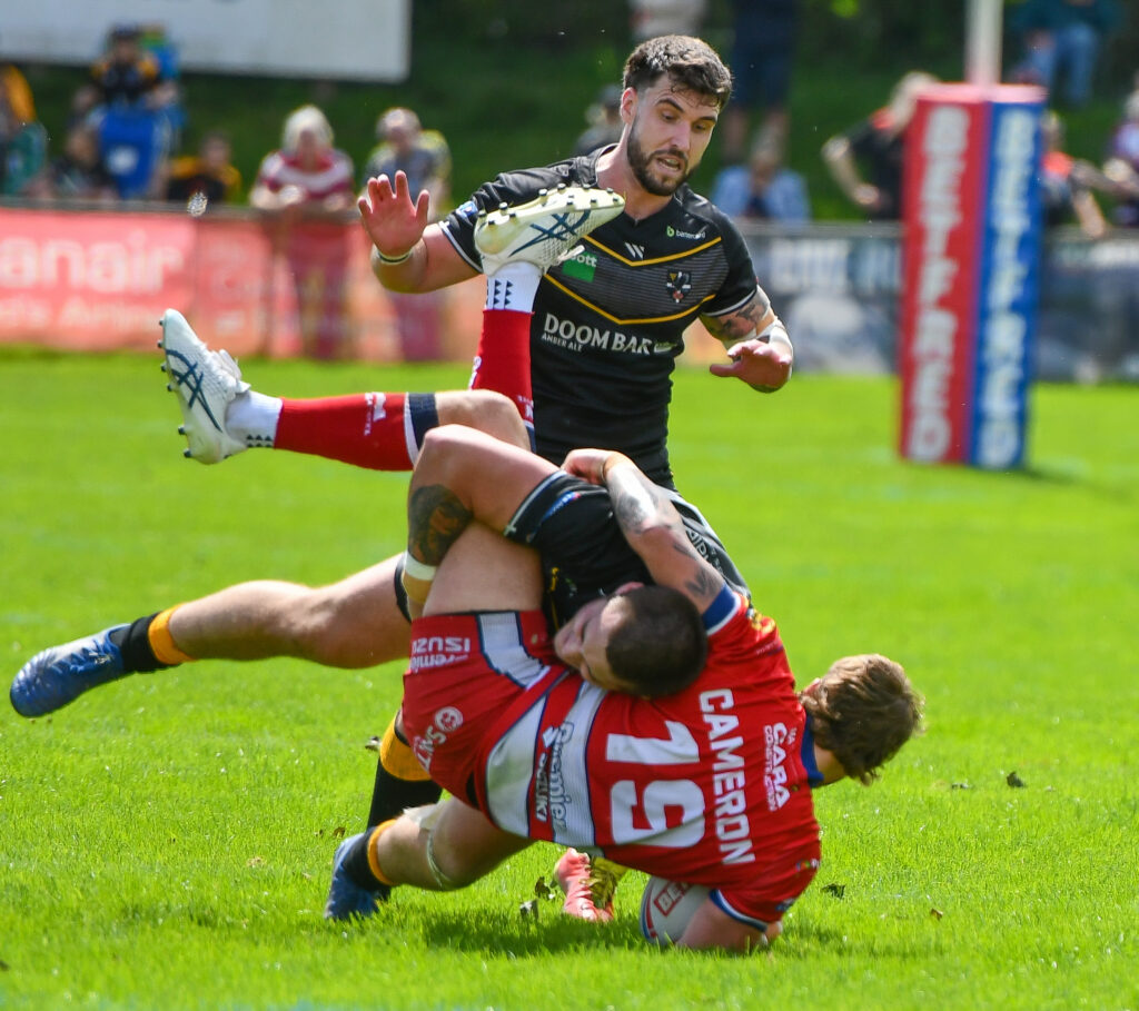 CornwallRLFC's tweet photo. 🔜 We are back in action next Sunday when we face @Roughyeds at Boundary Park. 

🖤💛 #Kernowkynsa #RugbyLeague https://t.co/JyYNYFzebe