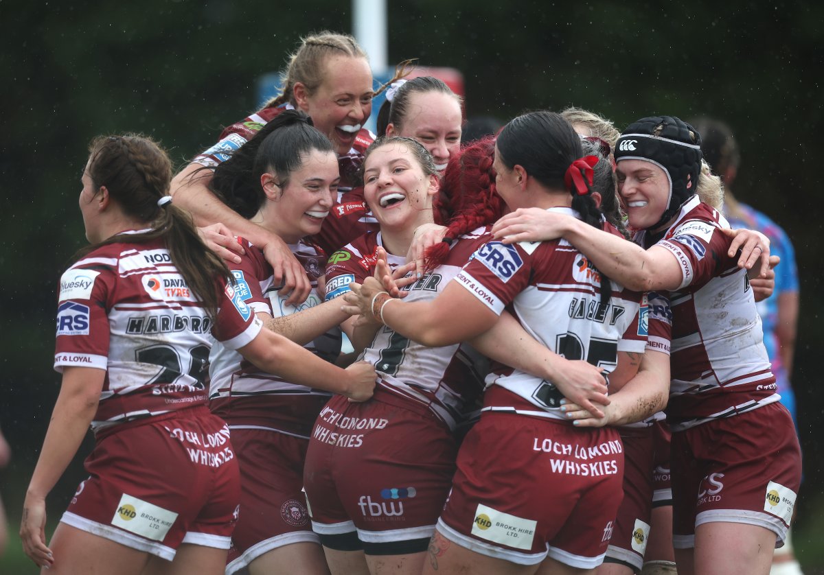 Winning @WiganWarriorsRL @Womens_RL smiles today #RugbyLeague all on SWpix.com 📸 by @edsykes78