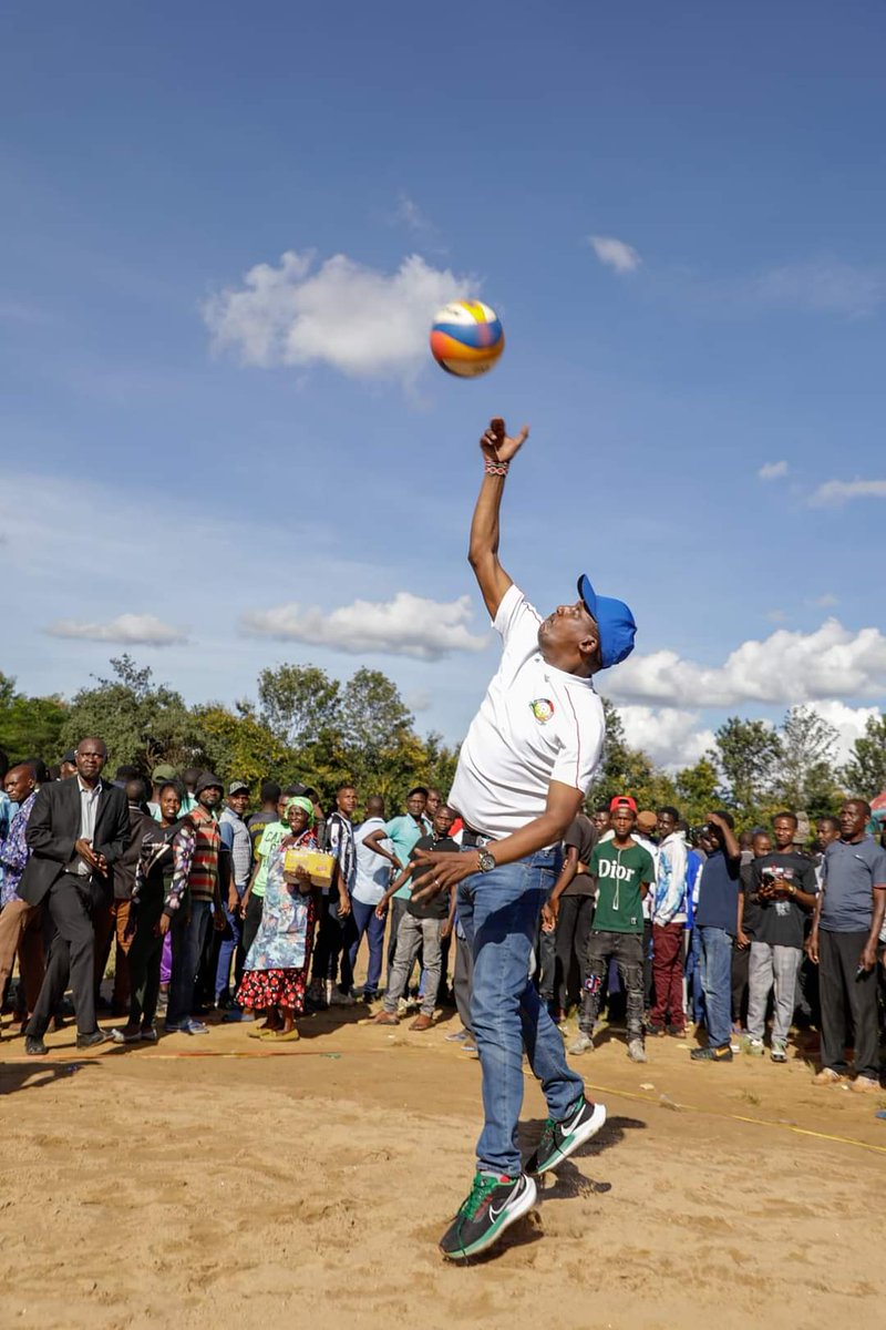 MKJ SUPA CUP COUNTY FINALS ➖➖➖➖➖➖➖➖➖➖➖➖ Governor Mutula Kilonzo Jr. goes for the ball🏐