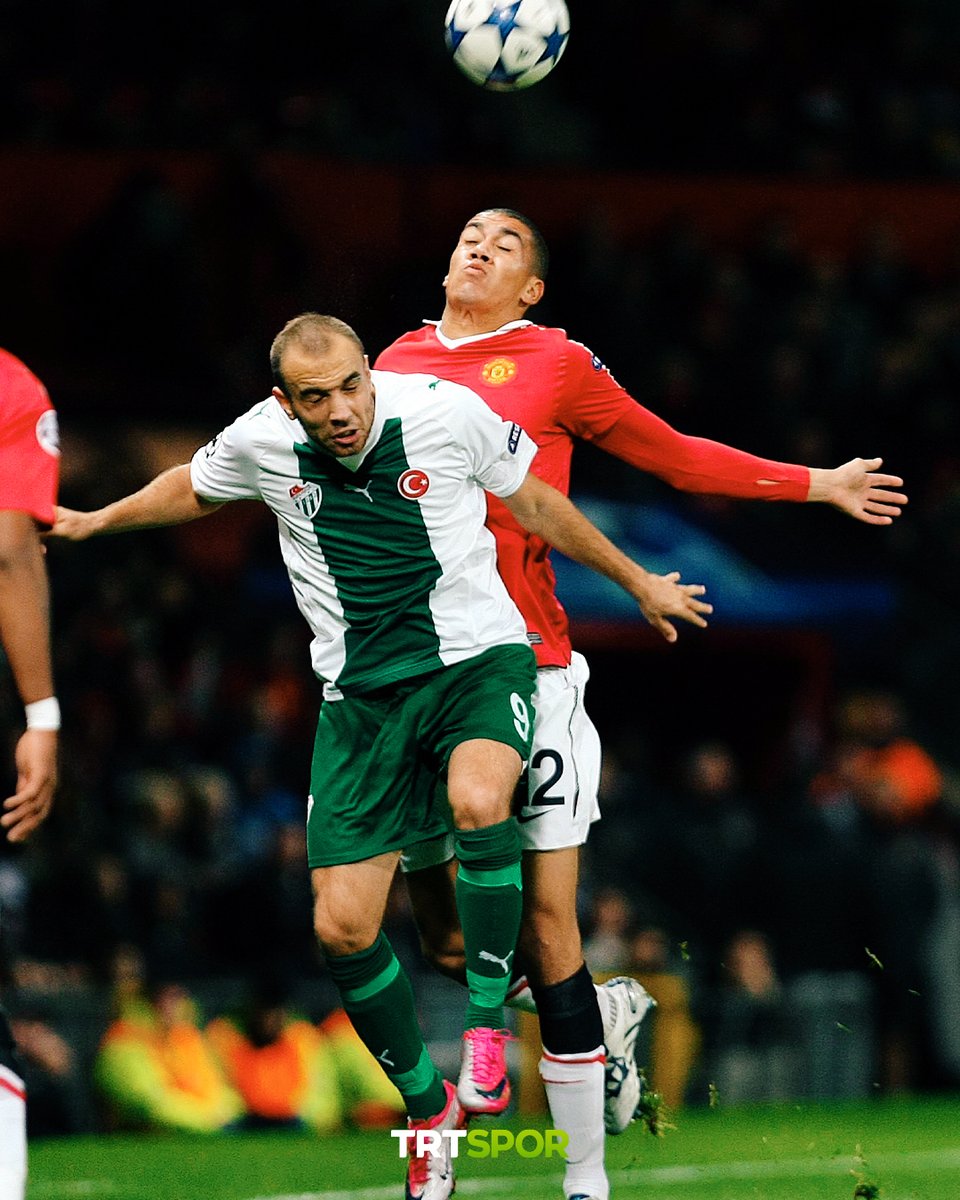 trtspor's tweet photo. 🔙 2010 - Bir zamanlar...

🟢⚪️ Bursaspor, Old Trafford'ta Manchester United deplasmanında. https://t.co/jrEj9GbDpk