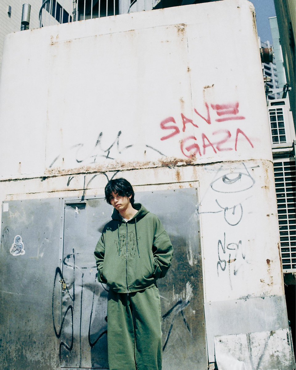 モデルしたんだっ。 DWS好きで、服も着てたから呼んでもろてめちゃ