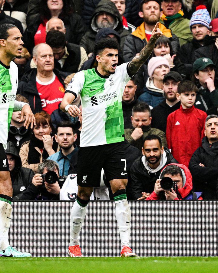 Old Trafford, a los pies del barranqueño Lucho Díaz.