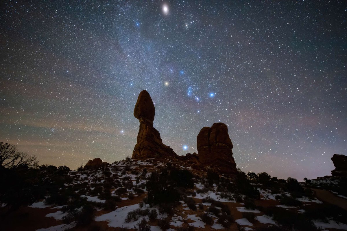 This week is International Dark Sky Week. 🔭 ⭐️At Arches National Park, you are able to witness a wealth of stars. In 2019, Arches National Park became certified as an official International Dark Sky Park.⭐️ Photo provided by: Kyle Ackerman