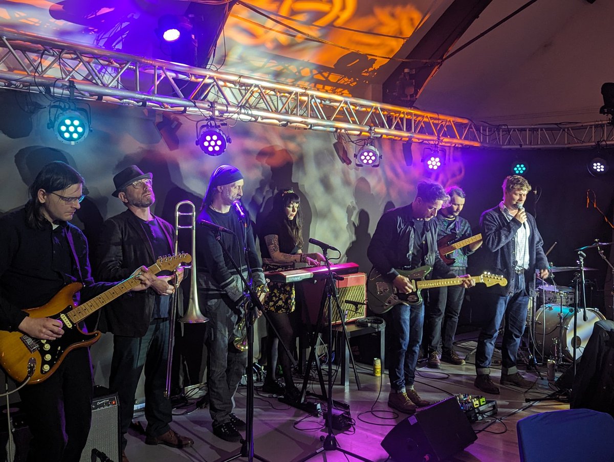 Big thanks to <a href="/ajmusicltd/">Average Joe</a> and <a href="/honeyboxlive/">honeyboxlive</a> for evoking memories of our wedding <a href="/EmilyRose_Poet/">Emily Rose</a> #cuttingonions #dustyeyes