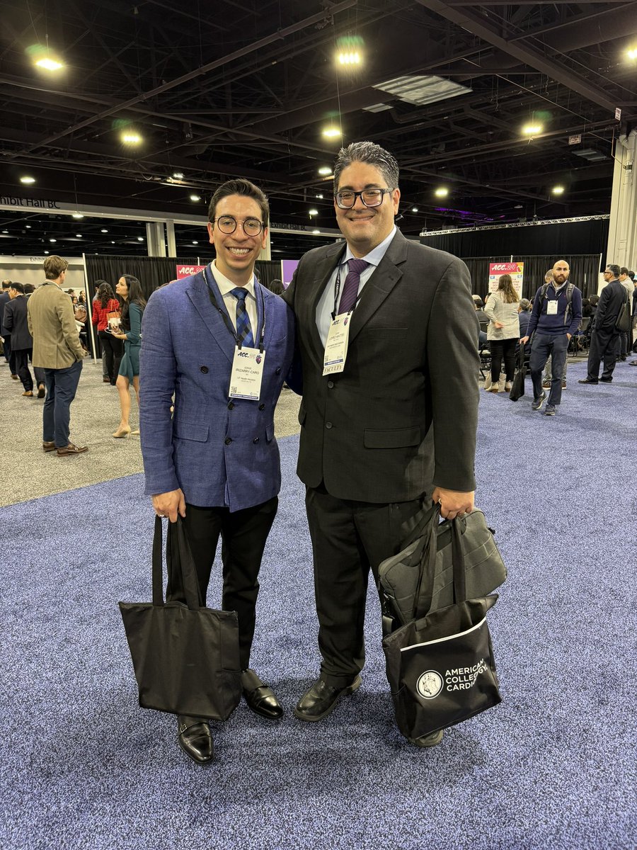 Always a pleasure to run into my mentor, @onco_cardiology, at @ACCinTouch #ACC24. Thank you for your continued support! 🇵🇷