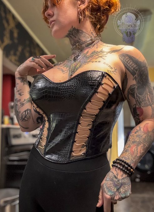 It is often forgotten that your power is internal. Make it so the whole room can feel it when you enter<a href="/tag/baldursgate3"class="tags"><span>#baldursgate3</span></a><a href="/tag/bg3"class="tags"><span>#bg3</span></a><a href="/tag/karlach"class="tags"><span>#karlach</span></a><a href="/tag/karlachcosplay"class="tags"><span>#karlachcosplay</span></a>