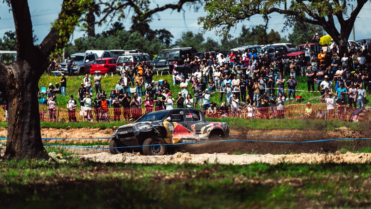 Here are some shots featuring Seth and Dennis in the #bpultimaterallyraid Stage 5 action! #TGR #TGRW2RC #NotJustForSport #ThatGRFeeling #Hilux #TeamHilux #Repsol #SpeedMax #bfgoodrich #bfgoodrichtires #RedBull #PneuStore