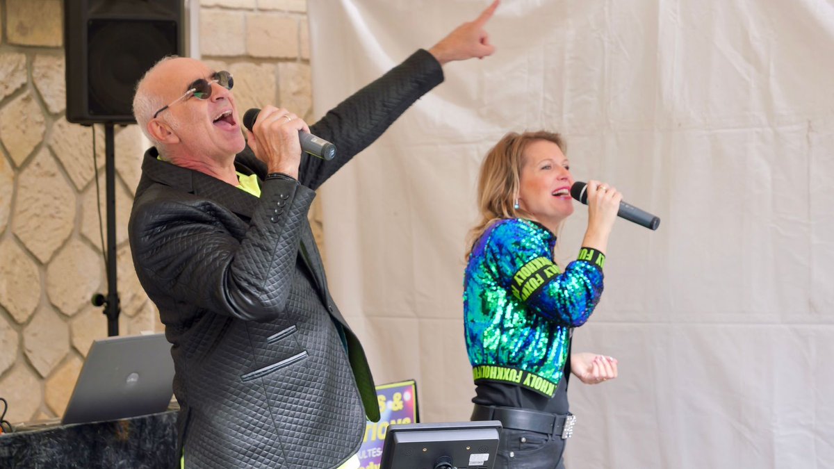 Animation musicale, mascottes, goûters, bal, #manèges ou encore maquillage : pour petits et grands, un beau moment de fête et de convivialité aujourd’hui au #carnaval de #Warmeriville !