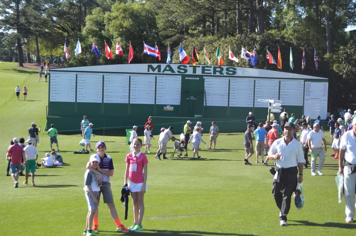 MavOmaha's tweet photo. 8 years ago @DriveChipPutt to today as a Hawkeye!  Experiencing Augusta w the family provided so memories for a lifetime:).  ⁦@sportsgirlkait⁩ https://t.co/ozQikbxBdC