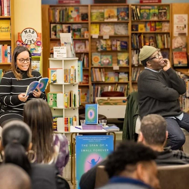 Last night was the launch for my poetry book ✨The Span of a Small Forever ✨!!! I had the great pleasure of having @beblk join me on conversation to kick things off at @citylit_books! @AmistadBooks #thespanofasmallforever #NationalPoetryMonth photo credit: J Terre Imaging, LLC.