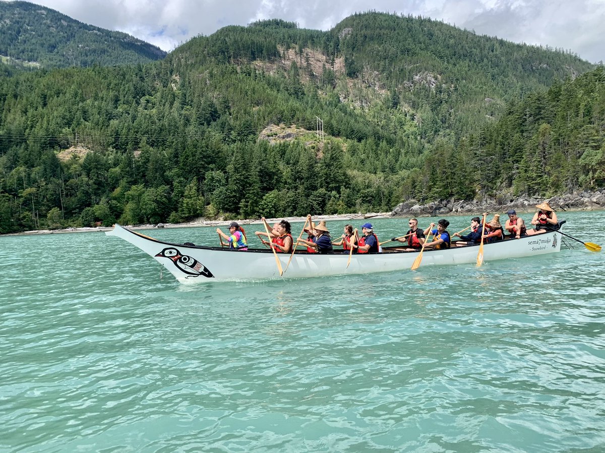 ChiefVicPD's tweet image. I was honoured to participate in the awakening ceremony of the @VancouverPD canoe #Nchu7mut. Thank you to the @SquamishNation  @VPDCadets @VPDDiversity &amp;amp; many others for making this such a special event. Looking forward to getting out on the water soon! #pullingtogether