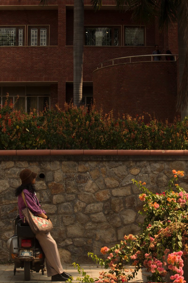 stfuakshhh tweet media