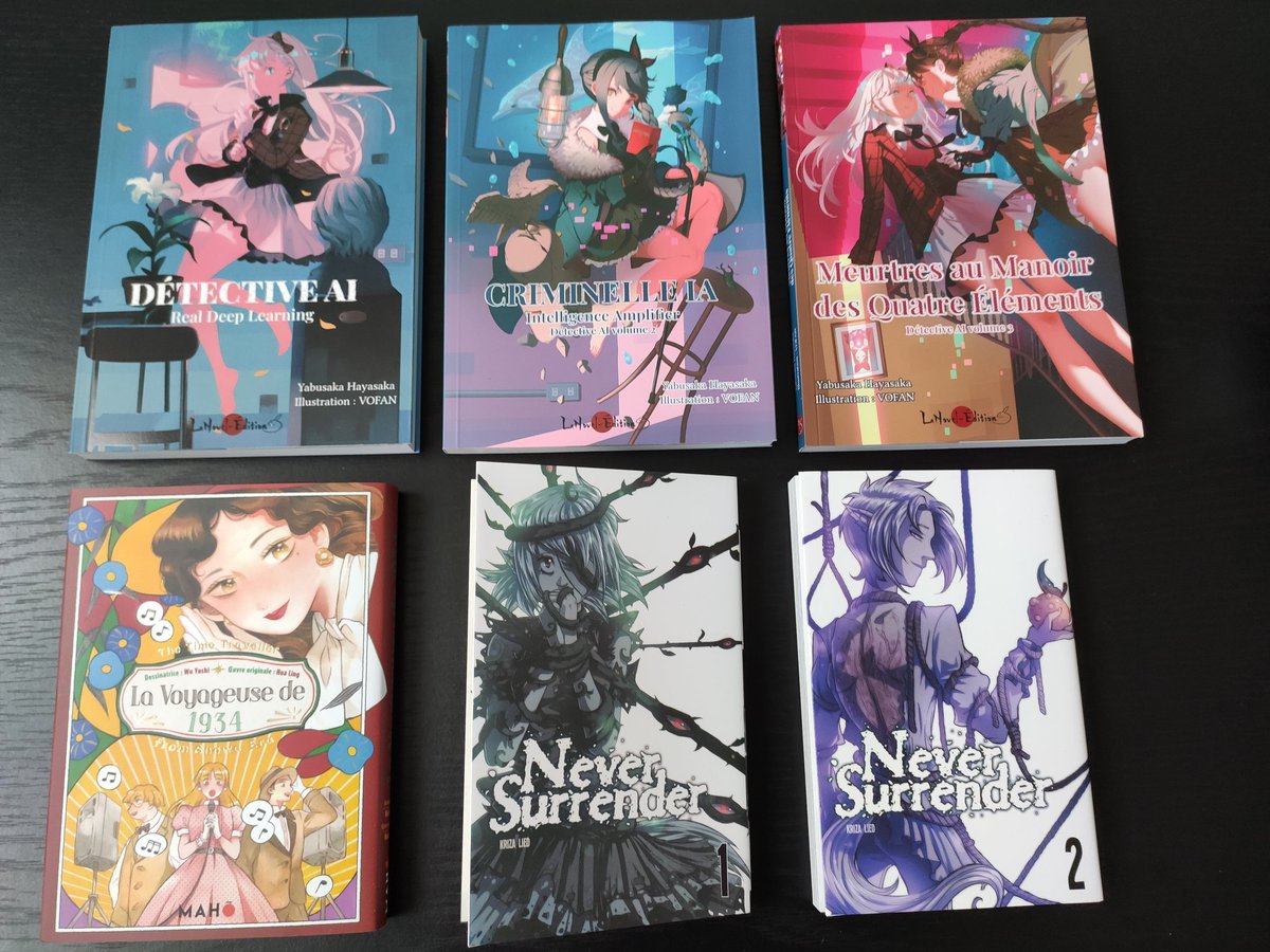 Cirgil4's tweet photo. Bilan des achats du @angersgeekfest 5ème édition.
De la déco avec quelques acryliques Dragon Ball du stand @onepiecepassion entre autres, une boule en verre de chez #Mistycat
Et de la lecture chez @LaNovelEdition, @MahoEditions et de l'auto-édition pour @KrizaLied https://t.co/eLAovOfiCl