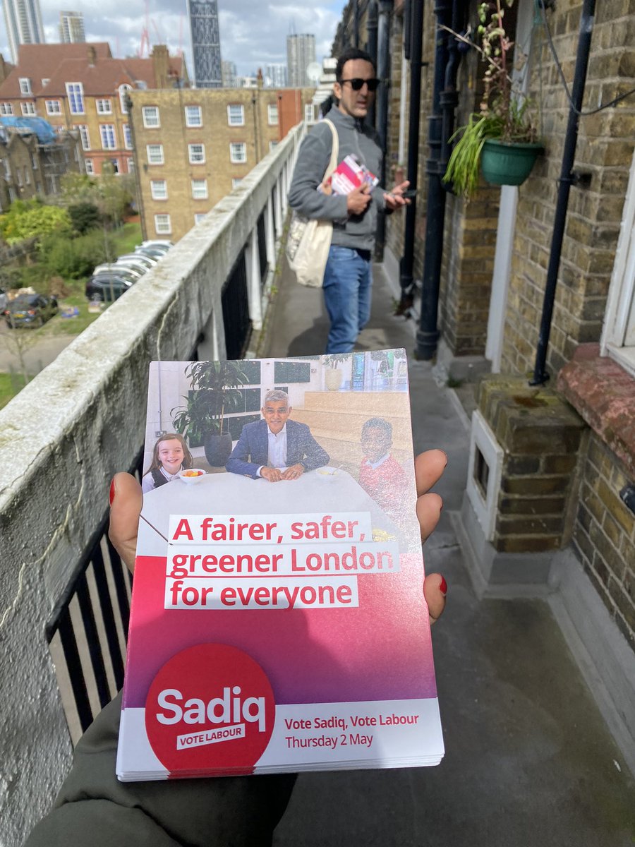 Lots of support for @SadiqKhan & @LabourMarina across Lambeth & Southwark this sunny Sunday. The choice is clear on 2nd May - A Labour Mayor committed to a fairer, safer, greener London for everyone or the Tories. Remember to bring your photo ID & use all 3 votes for #Labour 🌹