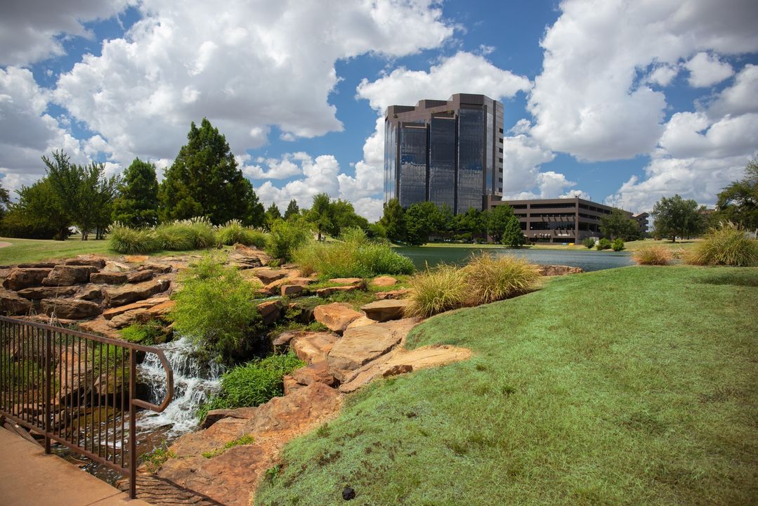 Our Home Office in #OKC is equipped with a medical clinic, restaurant and grill, fitness center, walking trails and more! We've got everything you need to thrive both at work and outside of it. Learn more about our HQ here: bit.ly/3NQPb1d