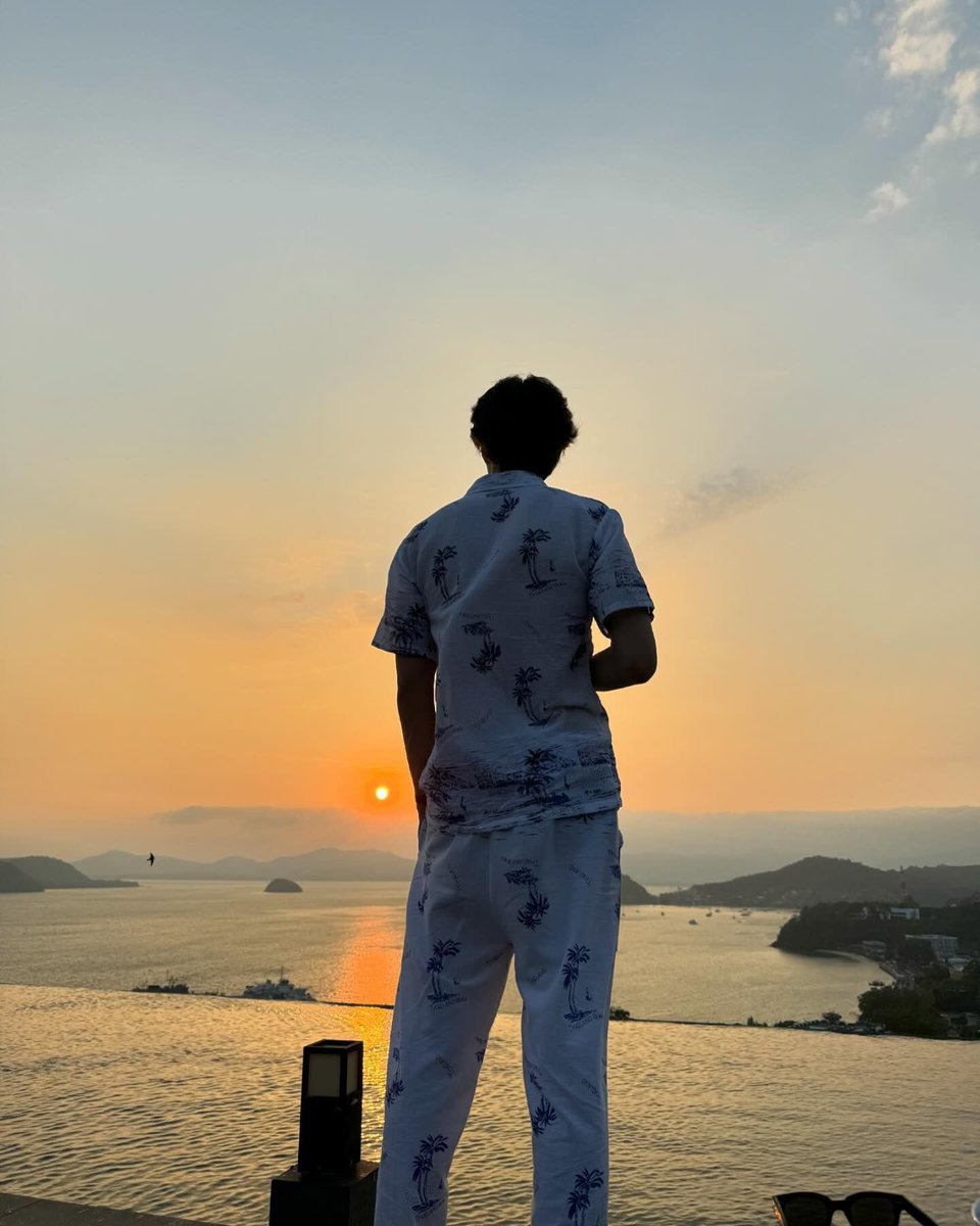 jsuhsource's tweet photo. 240407 johnny instagram post update 

thank you phuket💚

🔗 https://t.co/h7BmAzQ2SP

#JOHNNY #쟈니 https://t.co/Cy1RXIpBJP