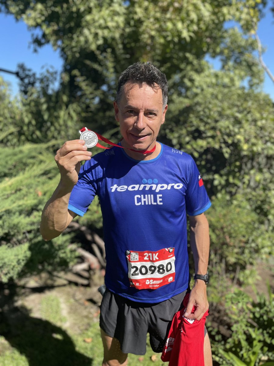 21 k Corrida Gana Santiago . Gran fiesta celebración #DiadelDeporte <a href="/MindepChile/">Ministerio del Deporte</a> Vamos MINREL ! <a href="/Minrel_Chile/">Cancillería Chile 🇨🇱</a> <a href="/AlbertoKlaveren/">Alberto van Klaveren</a> <a href="/gdelafue/">Gloria de la Fuente</a> <a href="/clausanhueza/">Claudia Sanhueza 🌳🇨🇱</a>