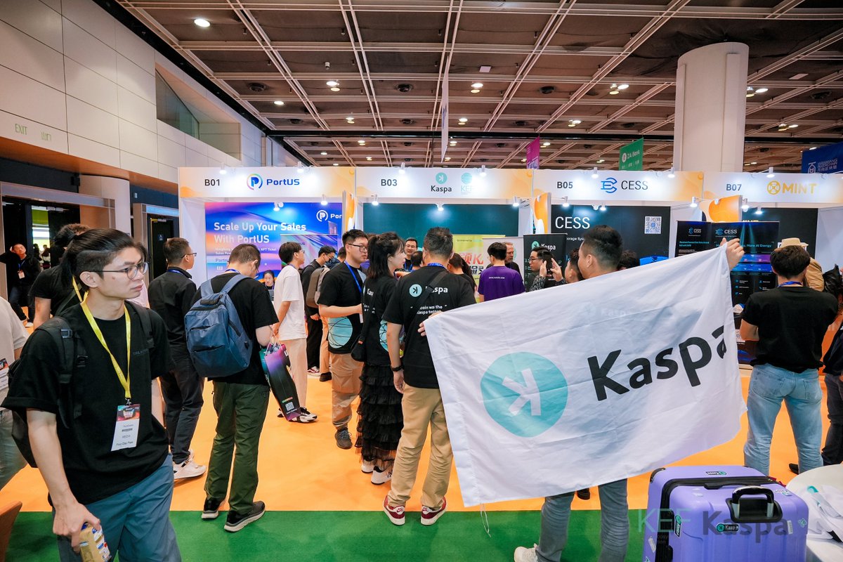 🔥Another fantastic day at the event! Truly mesmerizing speech, @DesheShai！ Big thanks to every Kaspian❤️ Quoting: 'Can there exist a community more supportive than ours?' 😆 #Kaspa #KEF #Community #HKweb3festival