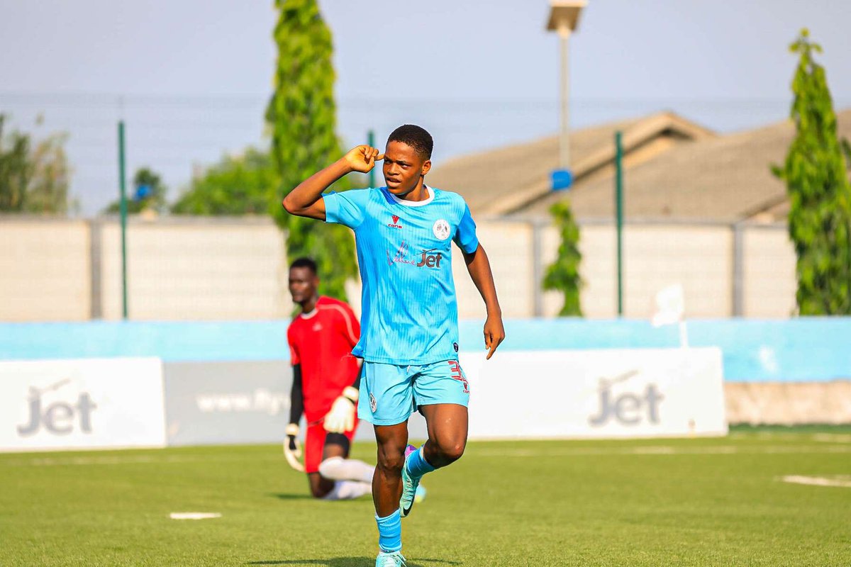 GOAL! Promise Meliga finish off a promising counter attack underneath the goalkeeper after being fed on the break by Biliyaminu Abdullahi. 88’ Beyond Limits 💫 |3-0| 🟡 Smart City. #NNL24 | #NoLimits