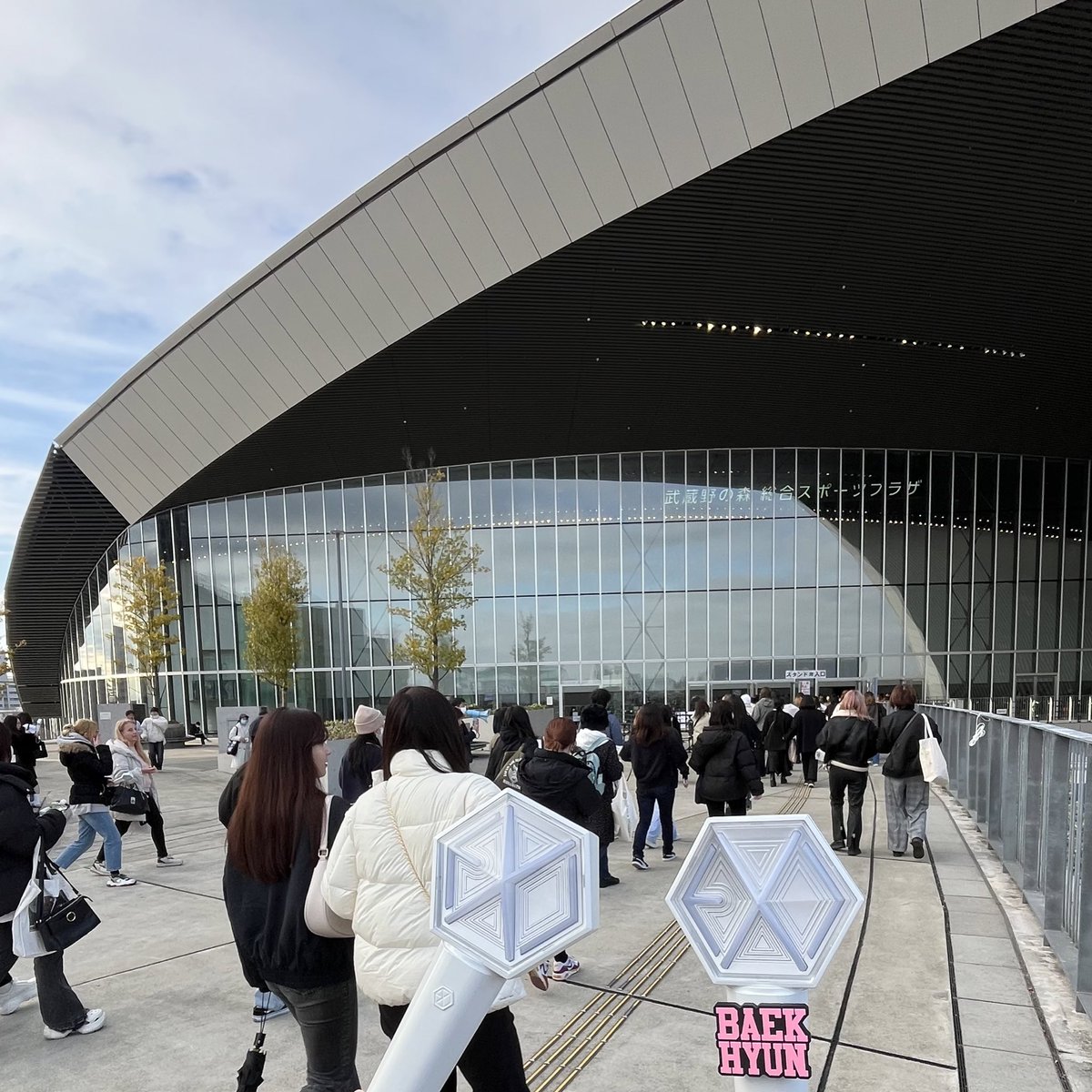 ベクのズボンがビリビリになった日に行ってました。歌うますぎた。