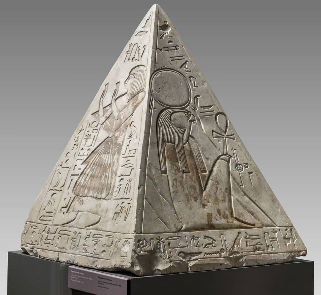 Pyramidion of Ramose 🇪🇬

Archaeological Site: Egypt, Luxor, Deir el-Medina.

Material: Stone / limestone. 

Period: New Kingdom, Nineteenth Dynasty, 1292-1190 BC.

Present Location: Egyptian Museum, Turin.

#ancientegypt