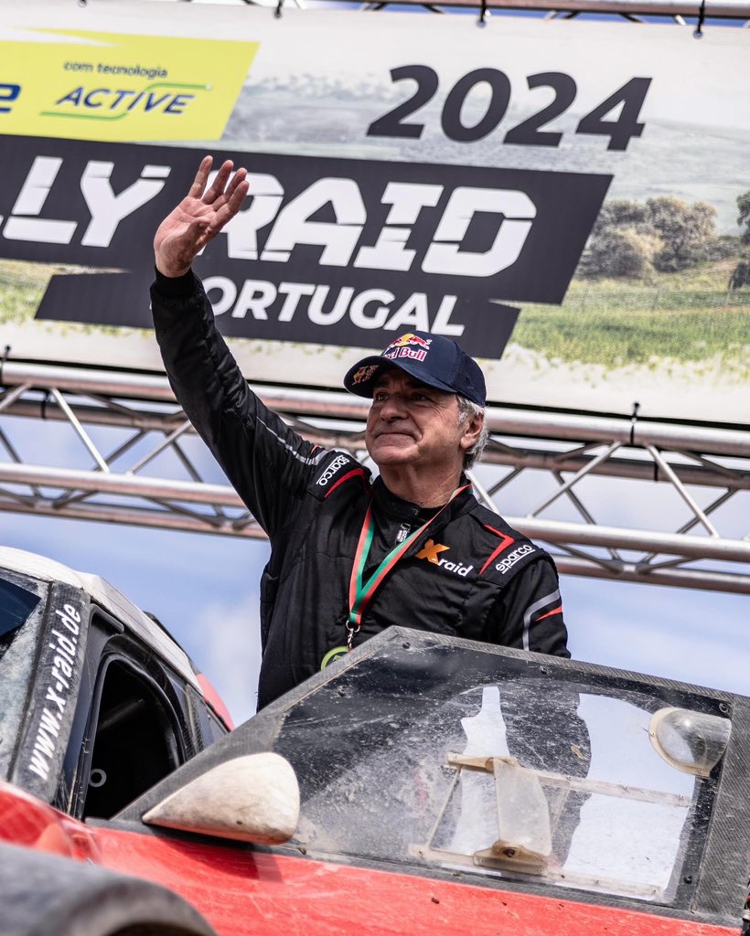 Carlos Sainz tweet media