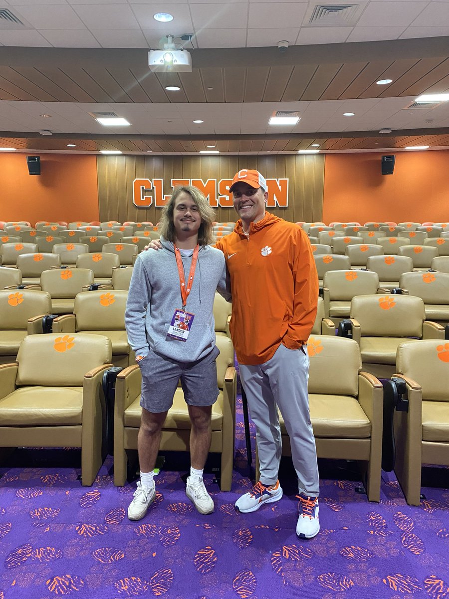 Always a great time being back at @ClemsonFB. Thank you @WillGilchrist5 @bspiers28 @coachjody29 for inviting me back, i’m excited to be back in Clemson soon! @EPHSRecruiting @HKA_Tanalski @NwGaFootball @Briggs_bourg