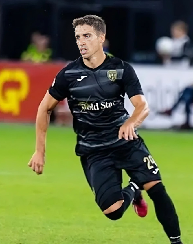 ¡TRIPLETA!

Cristian "Chispa" Novoa MARCÓ HAT TRICK con FC Santa Coloma que venció 0-6 a Esperanca en la Primera División de Andorra.

El delantero venezolano acumula 12 goles en la actual liga y sube a la cuarta posición en la tabla de los máximos goleadores del torneo.