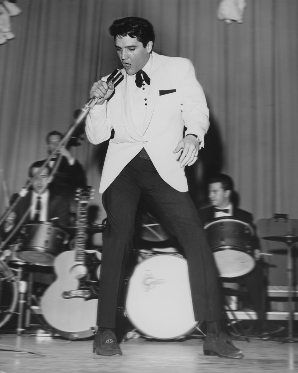 “The minute the music started, I wasn't me anymore.” #ElvisPresley #Icon #MusicLife #ElvisQuotes #RocknRoll